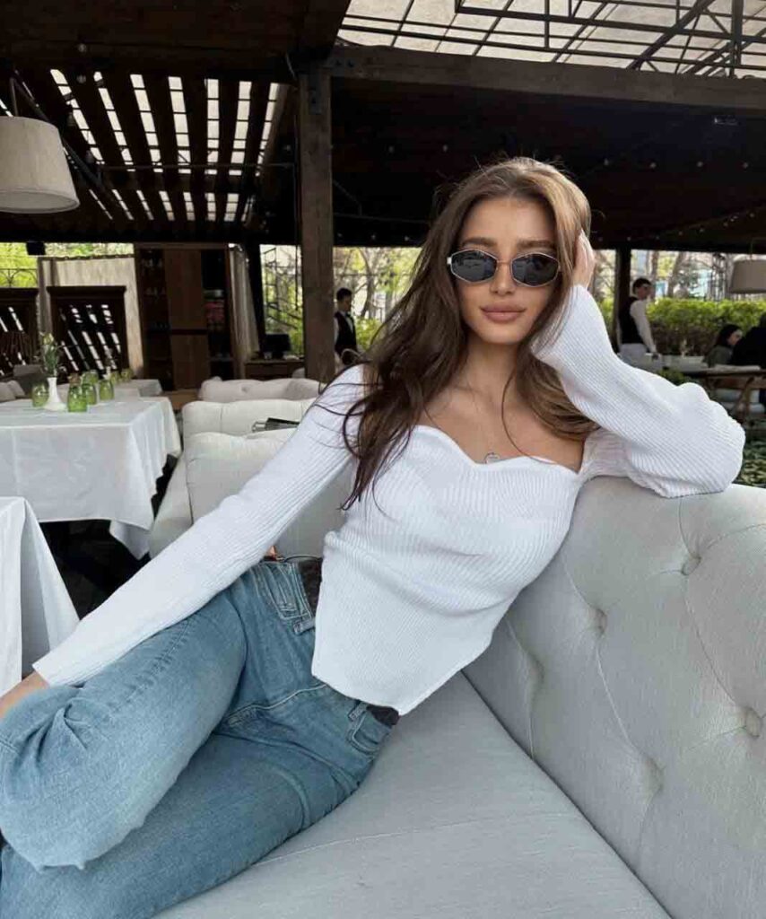 Эскортница Кармель в Москве