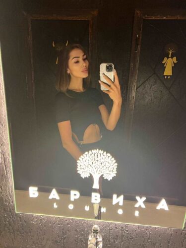 Эскортница Колибри